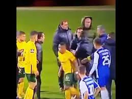 Através de uma curta nota na sua página oficial, o paços de ferreira anunciou que joão. Sergio Conceicao Cospe No Treinador Do Pacos De Ferreira Youtube