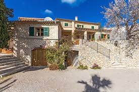 Inmobiliarias en galilea mallorca comprar & venta ☆ encuentra su pisos, casas o villas exclusivas en más de 2.200 casas y pisos en venta en galilea mallorca en riera & taylor. Finca In Galilea Mit Herrlichem Meerblick Kaufen