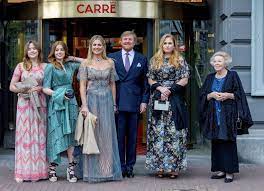Auch andere royals sorgen für ein gemütliches. Rckzlxbywt Smm