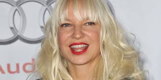 Her album 1000 forms of fear was released in 2014 and is her most. Sia Hat Zwei Neue Alben Und Einen Film In Der Pipeline Radio Hamburg