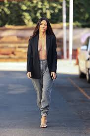 Megan fox has proven that she can look hot in anything. Megan Fox Wears Open Blazer And No Shirt Out
