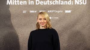 Nu găsiți un film sau un serial? Anna Maria Muhe Musste Die Zschape Rolle Erst Lieben Lernen B Z Berlin