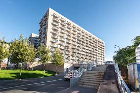 Spun asta deoarece acest tip de proprietate are cel putin trei avantaje. Garsoniera In Complex Rasarit De Soare