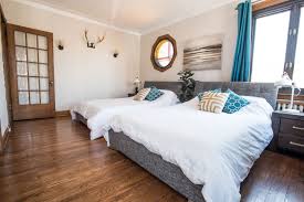 Small master bedrooms can go from cramped to cozy with the right design ideas. Book Our Golden Kiss Unit Mtlvacationrentals