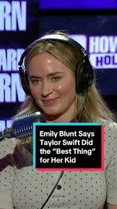 Emily Poe's Instagram, Twitter & Facebook