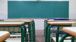 De acordo com a presidente do conselho nacional de educação, maria helena guimarães de castro, a aula remota pode acentuar as desigualdades sociais , o que faz com que a volta das atividades presenciais aconteçam o. Belo Horizonte Autoriza Volta As Aulas Presenciais Para O Ensino Medio