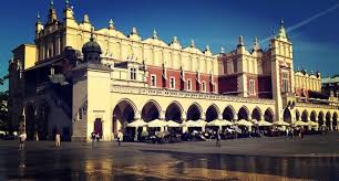 Kraków is one of the most beautiful polish cities with a tradition dating back over 1000 years. Sukiennice Q Hotel Plus Krakow