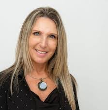 Russell Rawson's Instagram, Twitter & Facebook