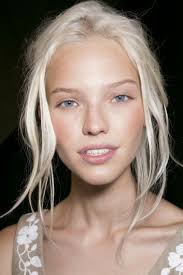 Sasha Luss Valentino Ss14 White Bleached Blonde Hair On A Natural Blonde Bleach Blonde Hair White Blonde Hair Platinum Blonde Hair