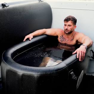 Cold plunge tub for home gym recovery, AI generated