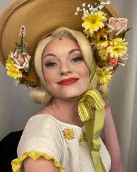 Ruby Lewis (@rubylewla) • Instagram photos and videos