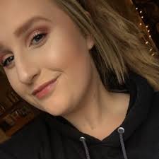 Sydney Isbell (@srenee1998)