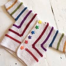 Orgu Supriz Ceket Modelleri Sizlere Harika Cok Guzel Bebek Hirka Modeli Olan Orgu Bulmaca Hirka Modelini Turkce Videolu Baby Knitting Patterns Orgu Bebek Ceket
