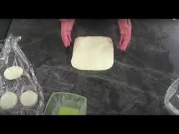 Merci Maman Pour Cette Nouvelle Methode De Mssemen Youtube Msemen Recettes De Cuisine Recette Msemen