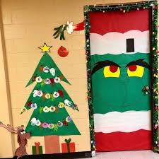 But parents aren't the only ones counting down the days, teachers are too. Christmas Classroom Door Decoration Ideas For Preschool Kids Art Craft
