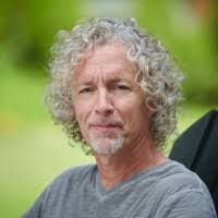 Ralph Oswald's Instagram, Twitter & Facebook