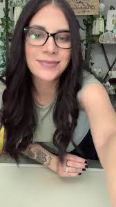 Amber Leiva's Instagram, Twitter & Facebook