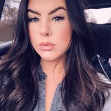 Shalyn Callahan's Instagram, Twitter & Facebook