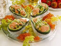 Salade Exotique Crevettes Et Avocats Recette Ptitchef Recette Salade Exotique Recettes De Cuisine Avocat Farci