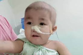 Mansfield sisters' global campaign to save life of baby with cancer