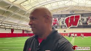 Discussing new 2022 walk-on WR Cam Fane, 2023 Wisconsin QB targets, Mickey  Turner leading recruiting