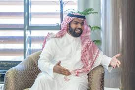 .للشيخه امنه بنت حسن بن عبدالله ال ثاني وليست من عائلة السويدي وليس هنك تفضيل عند الشيخ خليفه بين أبناءة اذ ان والده الشيخ حمد توفيت بعد والدته مباشره ولشيخ عبدالعزيز زوجتان هما للشيخه لولو بنت جاسم حمد ال ثاني والشيخه عائشه. Ø§Ù„Ø³ÙÙŠØ± Ø§Ù„Ø³Ø¹ÙˆØ¯ÙŠ ÙÙŠ ÙØ±Ù†Ø³Ø§ Ø§Ù„Ø§Ù…ÙŠØ± Ø³Ù„Ù…Ø§Ù† Ø¨Ù† Ø¹Ø¨Ø¯Ø§Ù„Ø¹Ø²ÙŠØ²