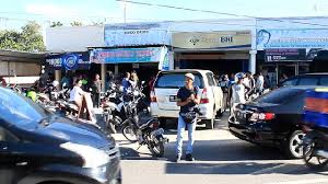 Perambok Teras Bank Bri Pekanbaru Berhasil Bawa Kabur Uang Rp 97 Juta