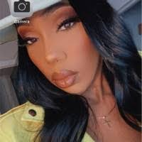 Erica Mast's Instagram, Twitter & Facebook