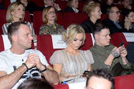 Doda z emilem pozują w cannes: Emil Stepien Juz Tak Nie Wyglada Metamorfoza Meza Dody Galeria Plejada Pl