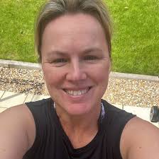 YASSSSS!!! after a long time of very little change in weight or cms I have  finally dropped to single figure weight bracket (stones n lbs).......for  the first time in years! 1 stone