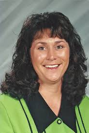 Laura Newcomb's Instagram, Twitter & Facebook