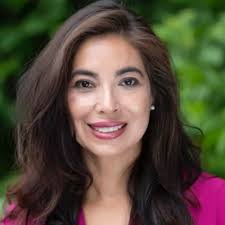 Dena Beck's Instagram, Twitter & Facebook