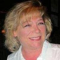 Aurelia Leonard's Instagram, Twitter & Facebook