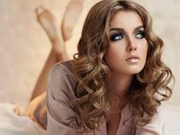 Ecco come faccio i boccoli ai miei capelli lunghi in soli 10 minuti il ferro che uso: 6 Tutorial Per Capelli Con Boccoli Perfetti E Senza Phon