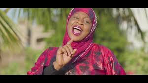 Amidou diarra, musicien et chanteur burkinabé va vous faire voyager grâce à son unviers musical traditionnel griot et inspiré de la musique boimou. Zikiri Batouma Sangare Sikasso By Mohammed 75149085