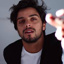 Please only use it for a guidance and rodrigo simas's actual income may vary a lot from the dollar amount shown above. Pin Su Rodrigo Simas