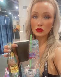 Shay Anderson (@shayhellene) • Instagram photos and videos