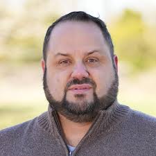 Cliff Bailey's Instagram, Twitter & Facebook