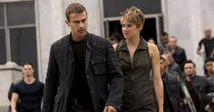 It struggles to tell a messy story that even it's clunky, expositional dialogue couldn't help make sense. The Divergent Series Insurgent Review Reviews Screen