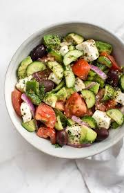 This Avocado Greek Salad Recipe Is Healthy Fast And Bursting With Fresh Mediterranean Flavors Greek Salad Recipes Healthy Salad Recipes Avocado Salad Recipes