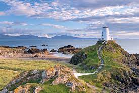 Natural history documentary on the wildlife of wales. Wales A Land Of King Arthur Myths And Legends Discover Britain
