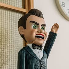 New In Toys: HEROCROSS 世界英雄聯盟's new figure, Benson from Toy Story 4, stands  at 24 inches tall and is also a speaker that moves to the beat of the  music. The speaker