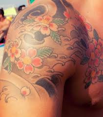 Tattoos liegen voll im trend und viele von euch suchen nach einem motiv, mit dem ihr den schritt zu eurem ersten tattoo wagen könnt. Tattoos Fur Manner Entdeckt Die Coolsten Vorlagen Und Motive