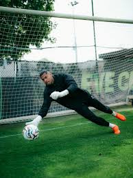 Da base do Athletico à Bélgica: a trajetória de Warleson, goleiro acertado com o Botafogo