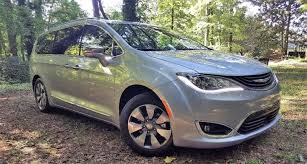 Keep in mind, though, that the. Driving Impressions 2019 Chrysler Pacifica Limited Hybrid Conceptcarz Com