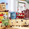 The most common cafe theme decor material is cotton. 1