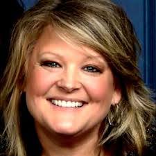 Vicki Trowbridge's Instagram, Twitter & Facebook