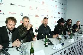 Dárek, který jan kovář ocení! Rvacka Po Premiere Filmu Lucie Byl Zhuleny Hasisem Tvrdi Producent O Konfliktu S Reziserem Blesk Cz