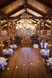 20 Gorgeous Rustic Country Barn Wedding Decoration Ideas Barn Wedding Decorations Country Barn Weddings Barn Wedding Venue