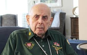 Ellen Donner's Instagram, Twitter & Facebook